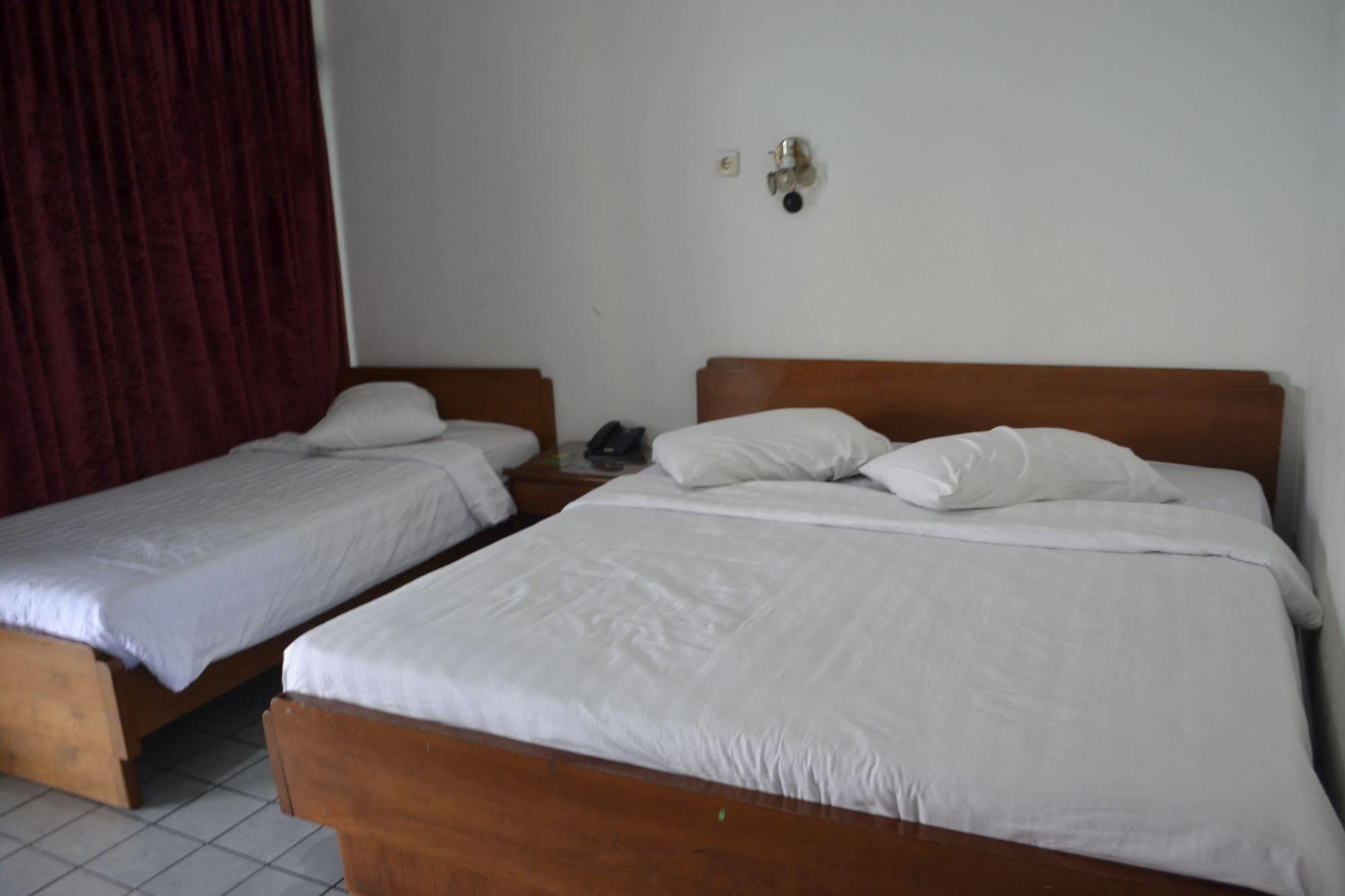 Hotel Selecta バトゥ エクステリア 写真